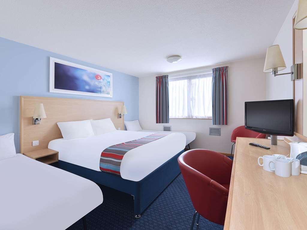 Travelodge Liverpool Docks Szoba fotó