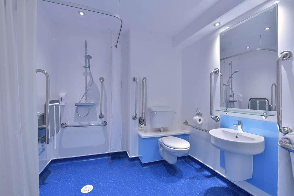 Travelodge Liverpool Docks Kültér fotó